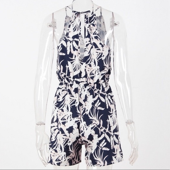 🆕Short Printed floral Romper - Picture 5 of 6